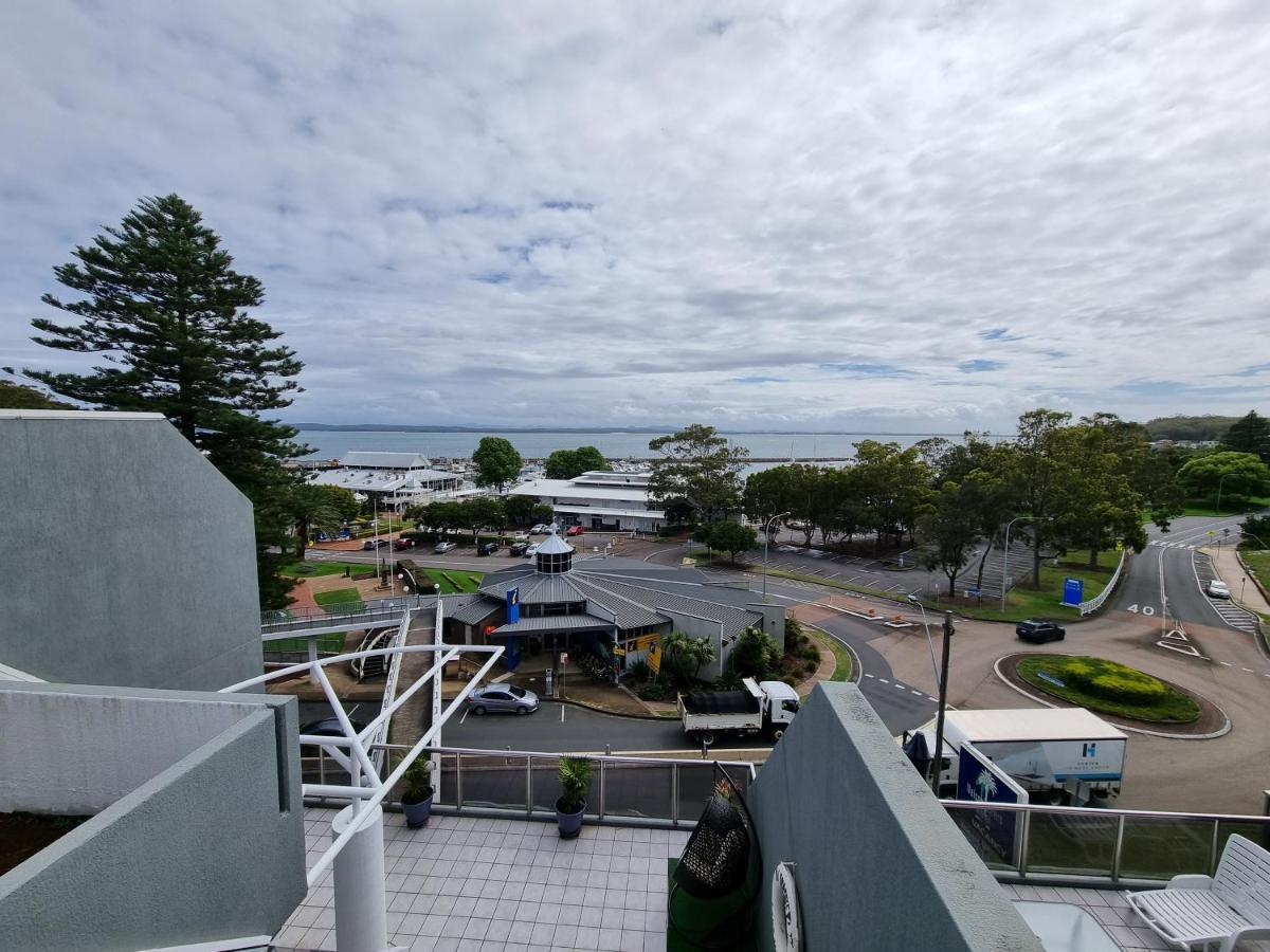 Nelson Towers Motel & Apartments Nelson Bay Exteriör bild